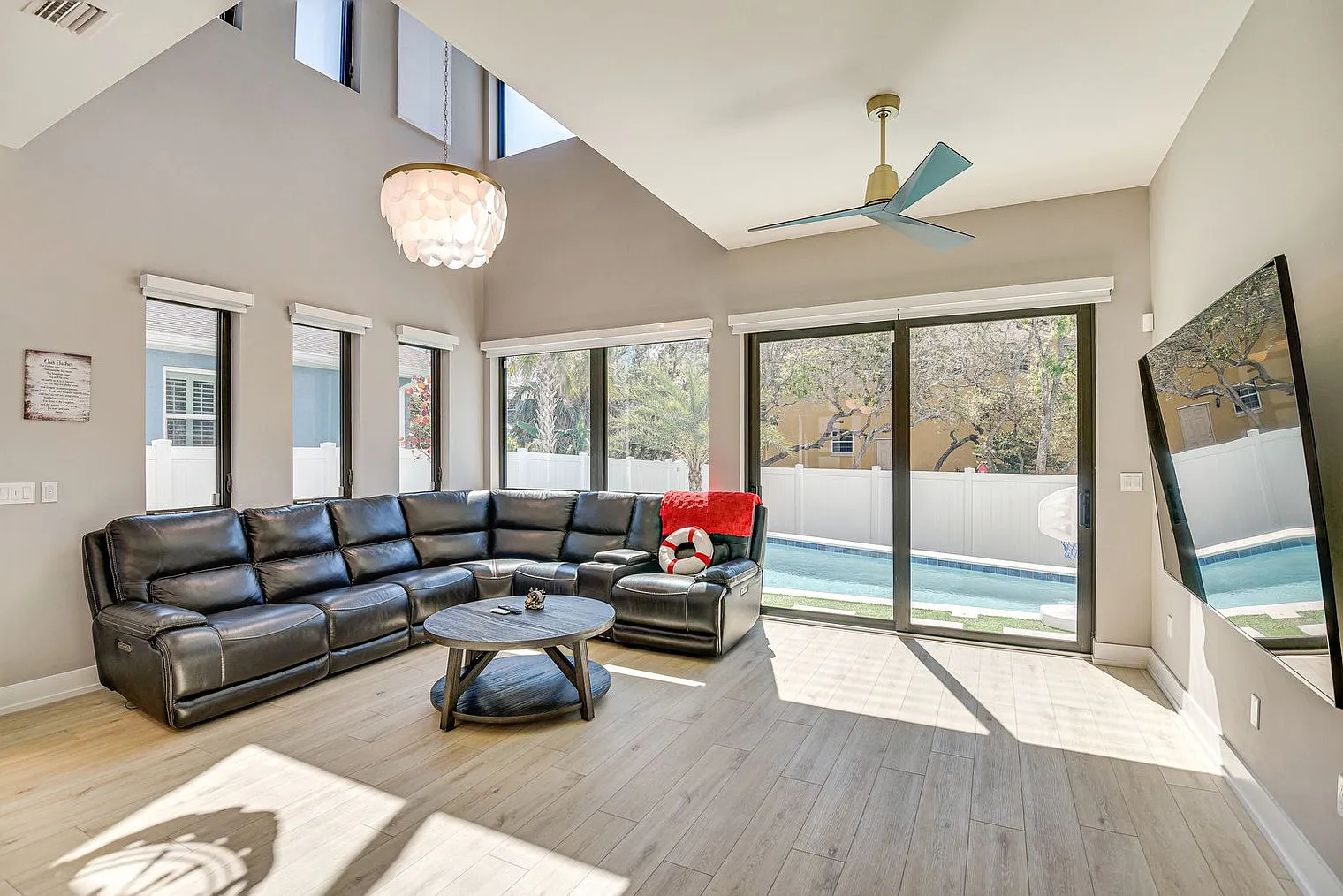 4 bed, 3.0 bath, 2798 sqft, $4,513 — Photo 1