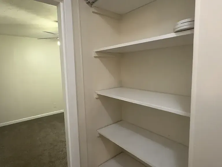 824 Madeline Ln — Photo 11