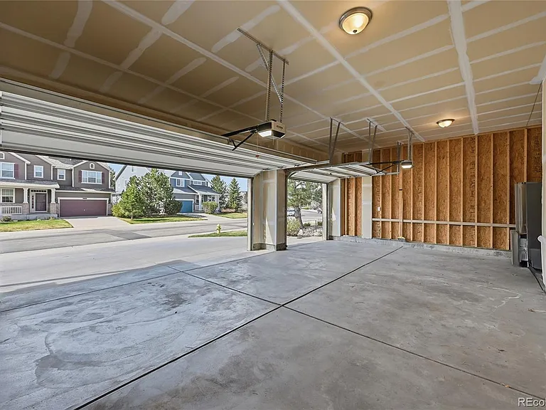 3645 Desert Ridge Cir — Photo 39
