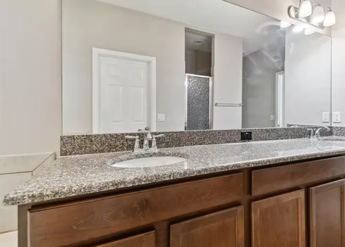 Master Bedroom Bathroom