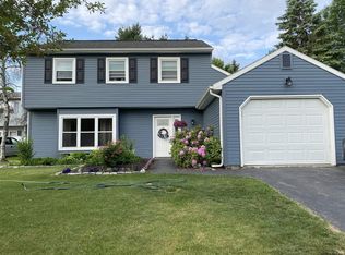 22 Hay Path, Watervliet, NY 12189