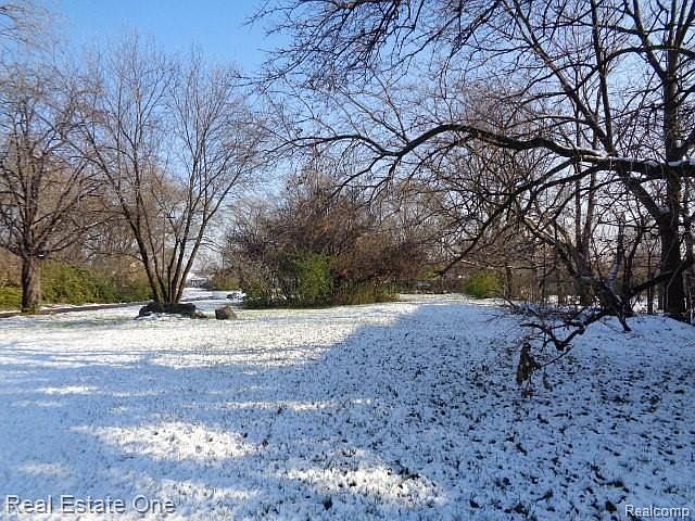 1st image of 2738 Rosa Parks Blvd