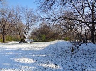 2738 Rosa Parks Blvd, Detroit, MI 48216