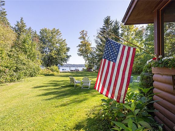 4th image of 1836 W Lake Rd