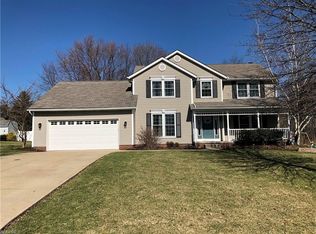 2433 Vixen St NW, North Canton, OH 44720