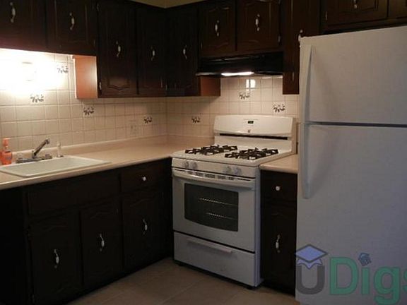 2nd image of 3281 Bolgos Cir