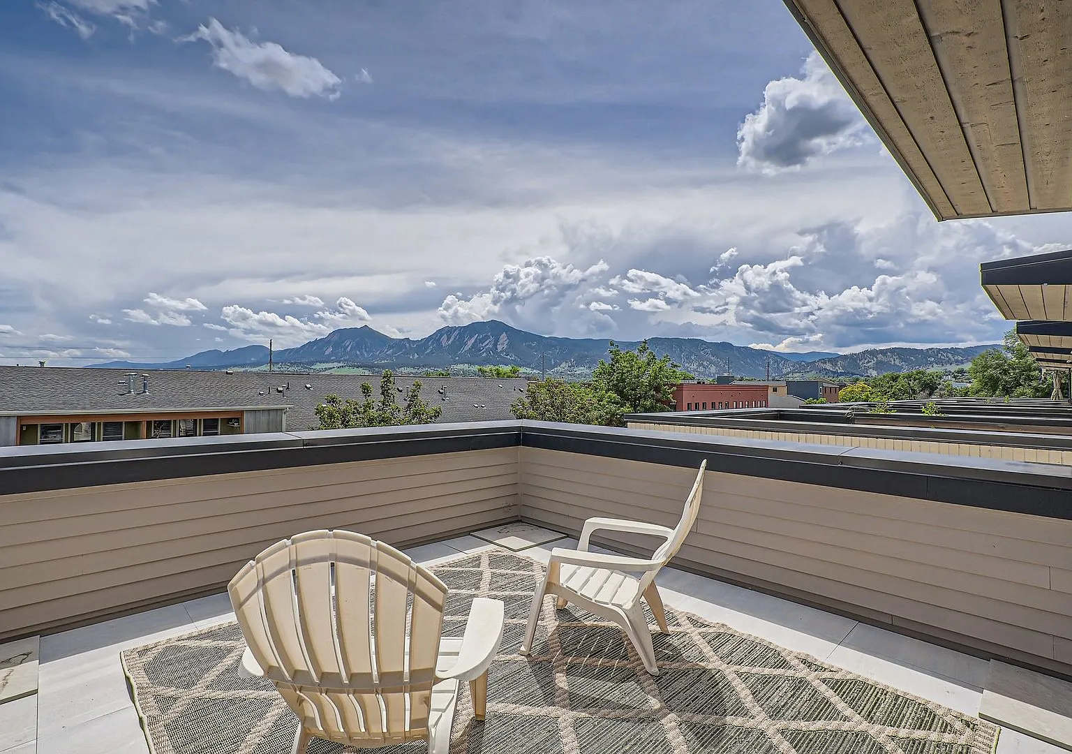 Modern 3 BDR S'Park Boulder Townhome — Photo 4
