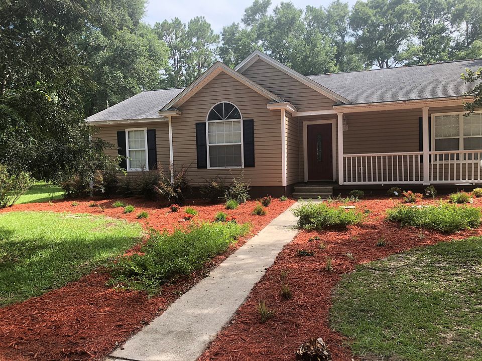 1st image of 80 Carolina Ct