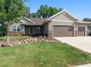 84 Arapahoe Dr, Marion, IA 52302