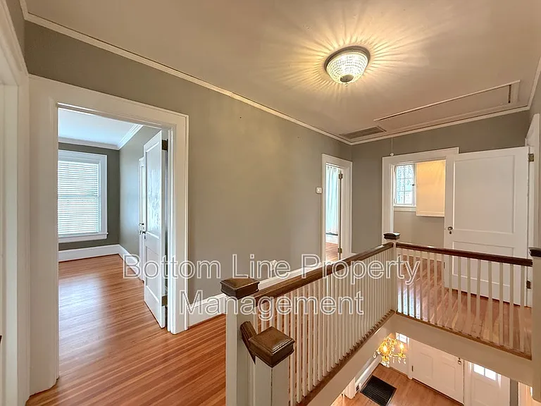 613 S York St — Photo 19