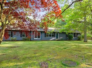 1640 Shermantown Rd, Saunderstown, RI 02874