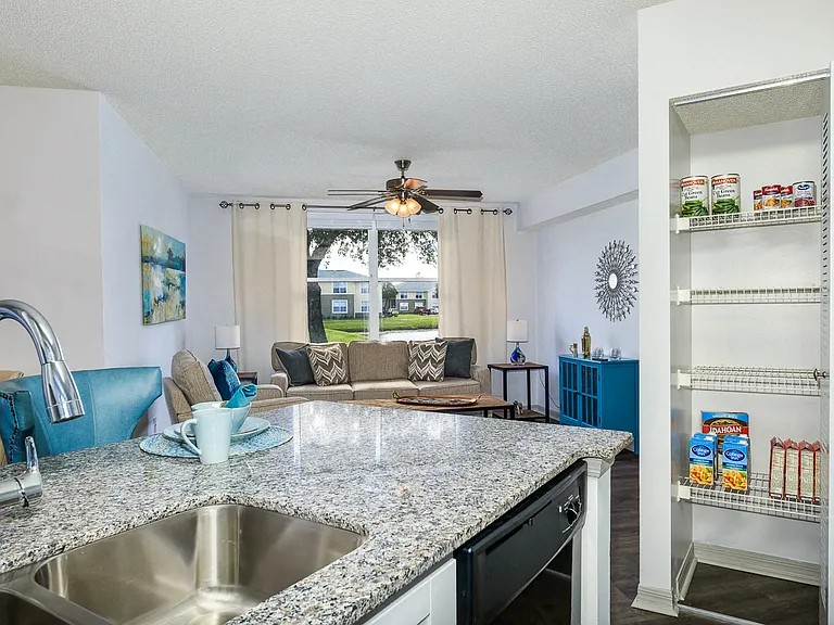 500 Malabar Rd SW — Photo 45