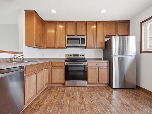 3rd image of 5027 Evergreen Dr N Unit 7