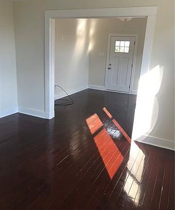 4th image of 335 N Bernadotte St