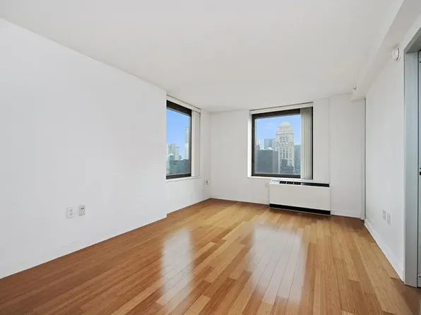 100 West 39th Street image 1 of 8