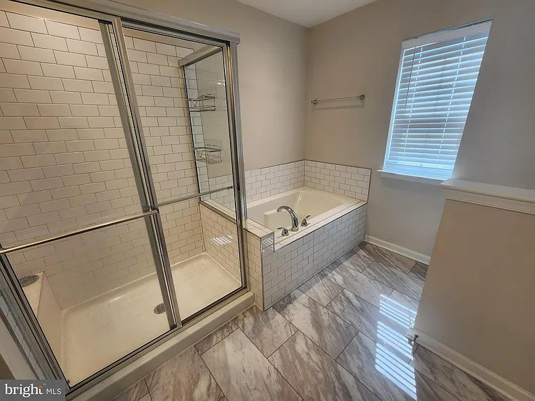 12 Stafford Pl — Photo 17