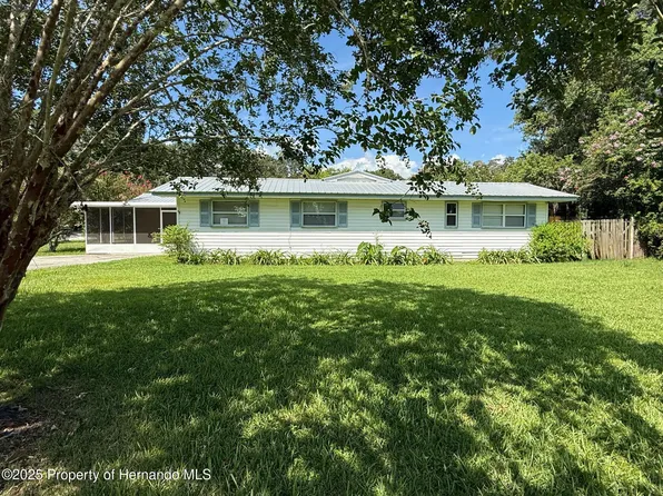 931 Cedar Dr, Brooksville, FL 34601