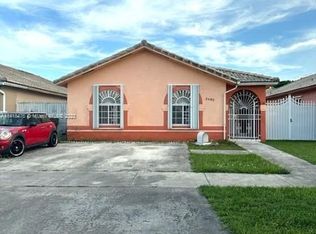 2680 W 70th St, Hialeah, FL 33016