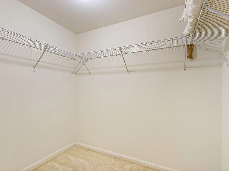 11863 Wimbledon Cir #426 — Photo 20