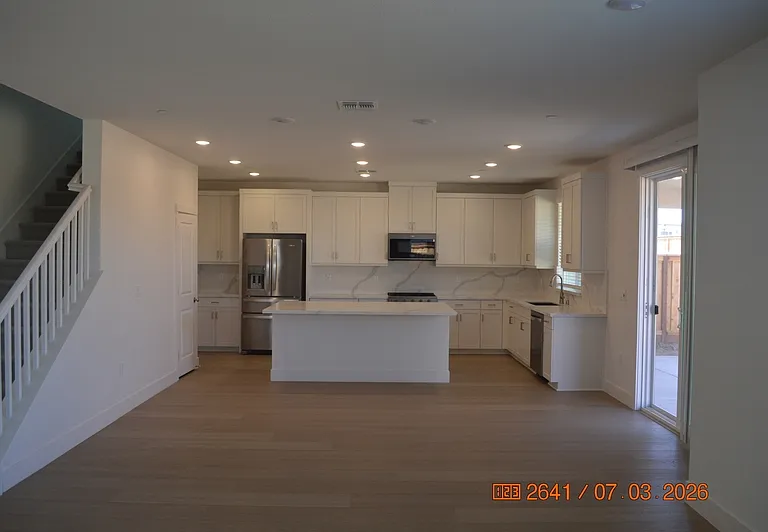 228 W Volta St — Photo 6