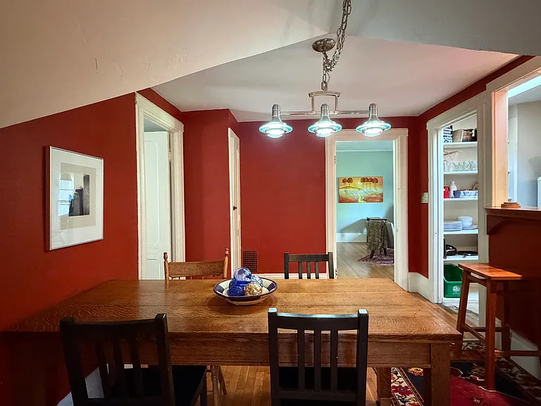 112 W Marshall St #UP — Photo 4