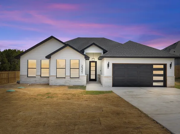 2321 Neches St, Granbury, TX 76048