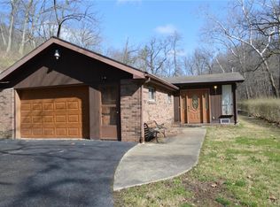 14101 Springfield St, Grafton, IL 62037