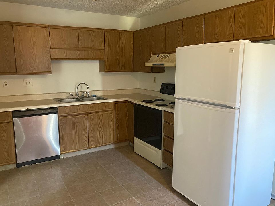 1st image of 722 Gordon Smith Blvd APT 3
