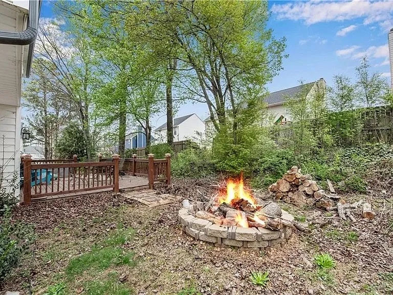 4828 Wilkie Way NW — Photo 2