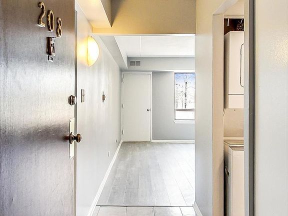 4th image of 400 Park Ave APT 208