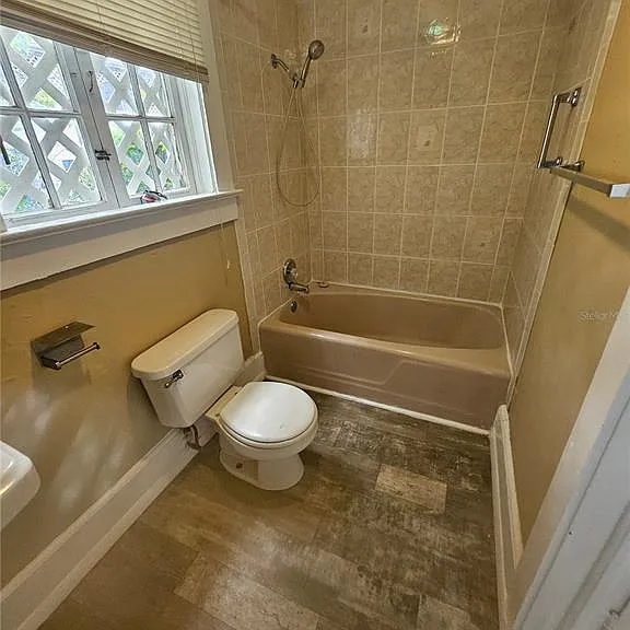 725 N Westmoreland Dr #1 — Photo 8
