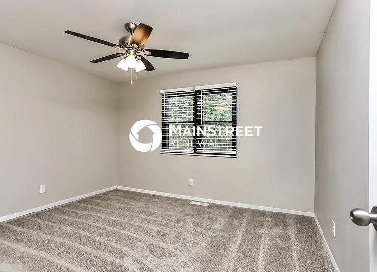 1700 Birch St — Photo 11