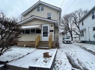 87 Brighton Dr, Akron, OH 44301
