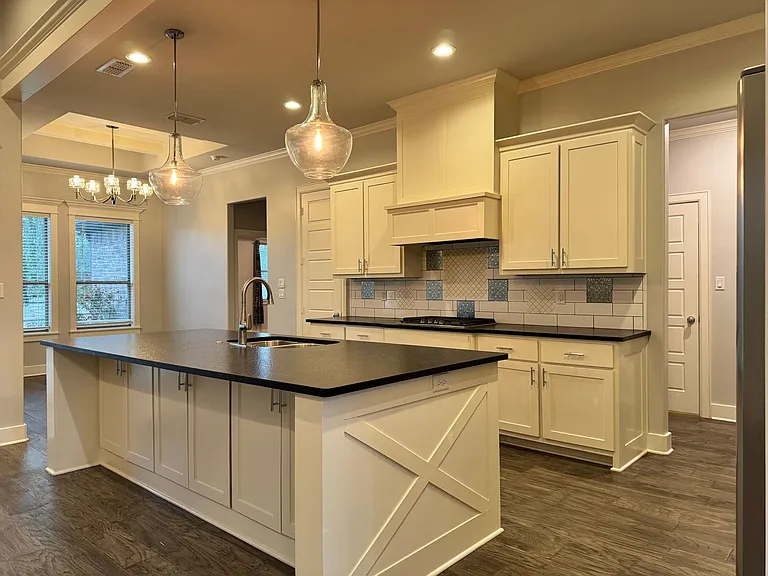7315 Rolling Acres Pl — Photo 4