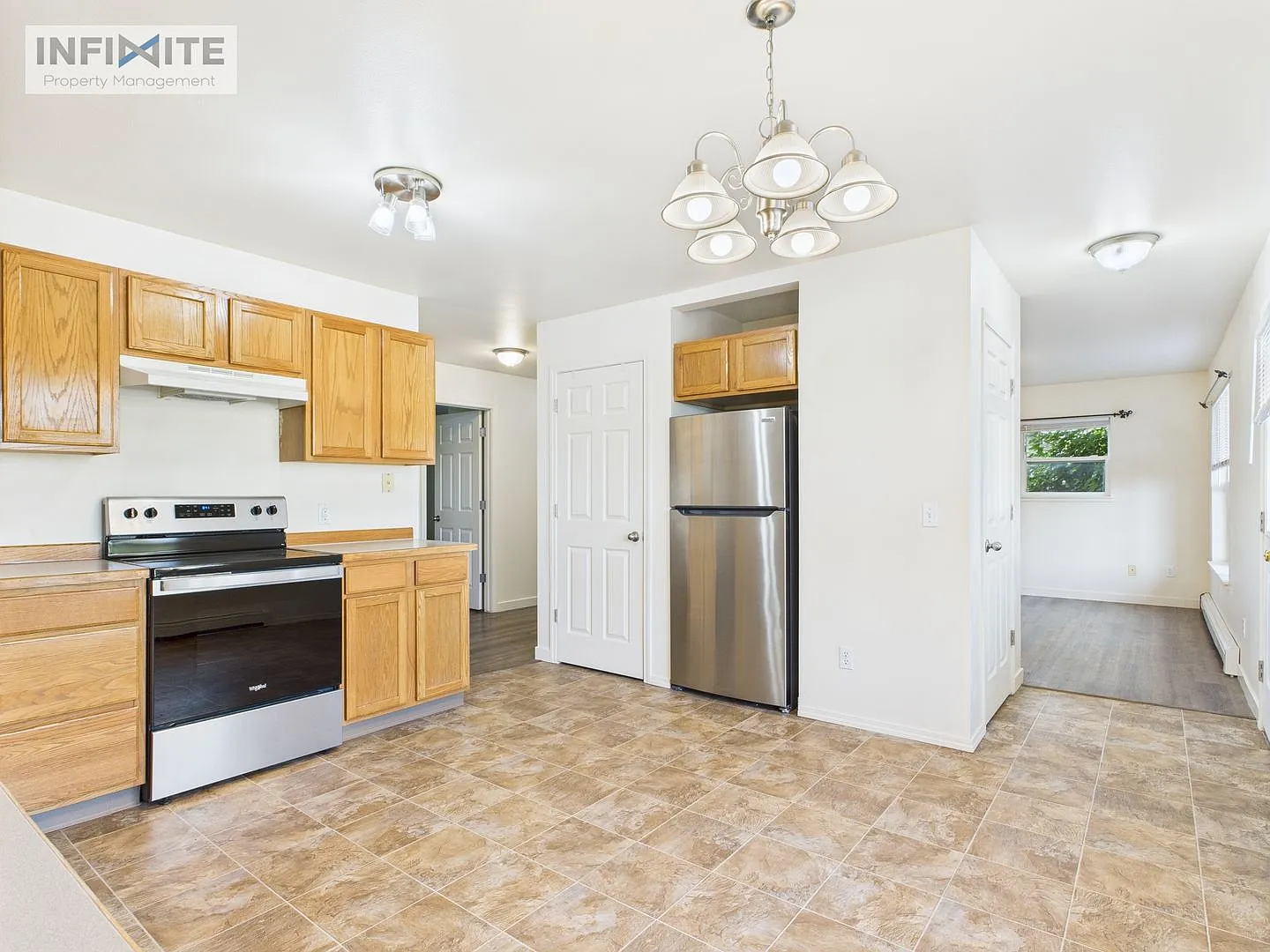 Great Three Bedroom Condo in Belgrade! — Photo 4