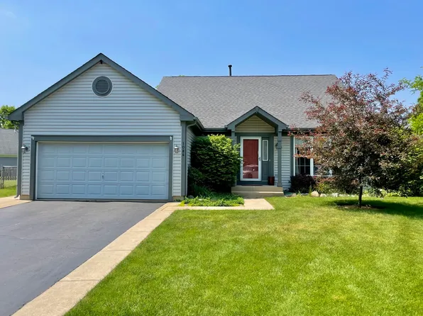 1084 Clover Hill Ct, Elgin, IL 60120
