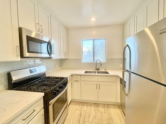 4th image of 1845 Glendon Ave APT 206