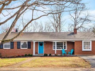 2302 Wakefield Rd, Charlottesville, VA 22901