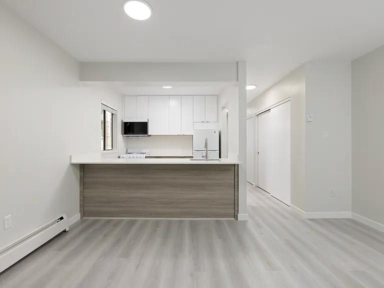 1777 Frances St — Photo 2