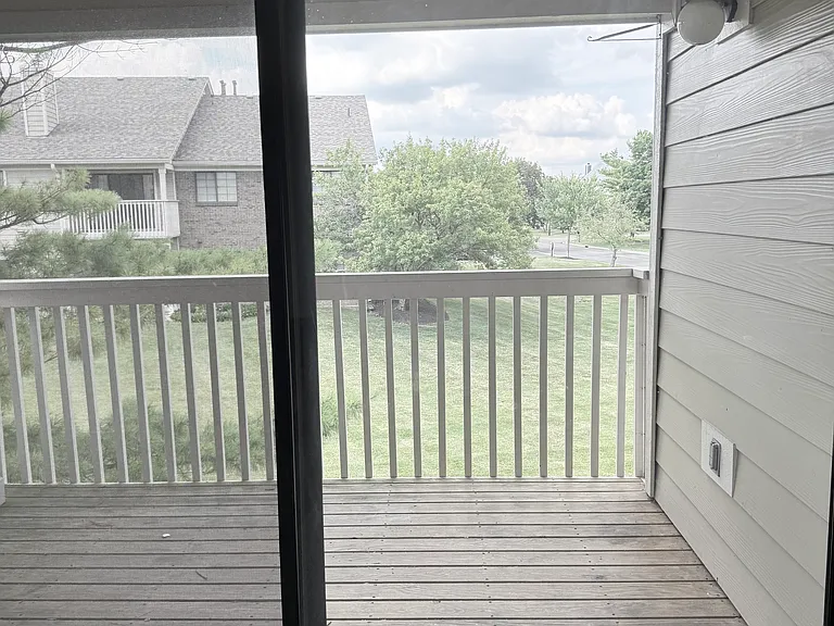 6735 Meadow Cres #206 — Photo 19