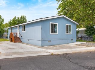 21 Nuclear Ln, Richland, WA 99354