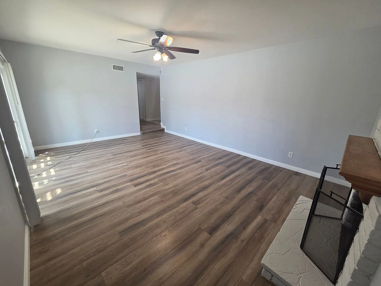 Beautiful 3 Bedroom Home in Covina — Photo 2