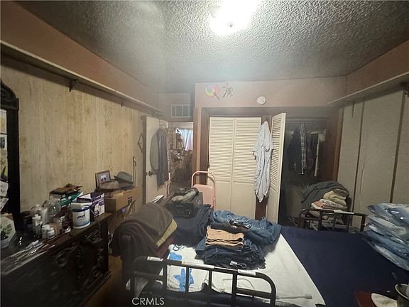 5th image of 1519 W 69th St