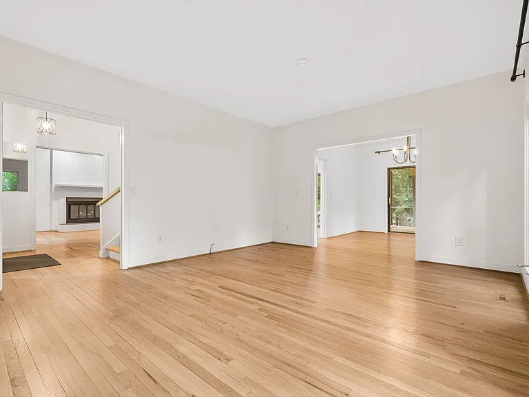 129 Ironwoods Dr — Photo 9