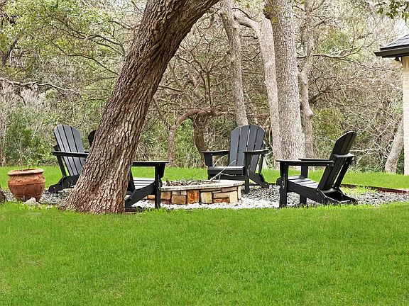 4th image of 5720 Wegner