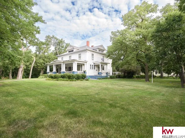 817 W 4th Ave, Red Cloud, NE 68970