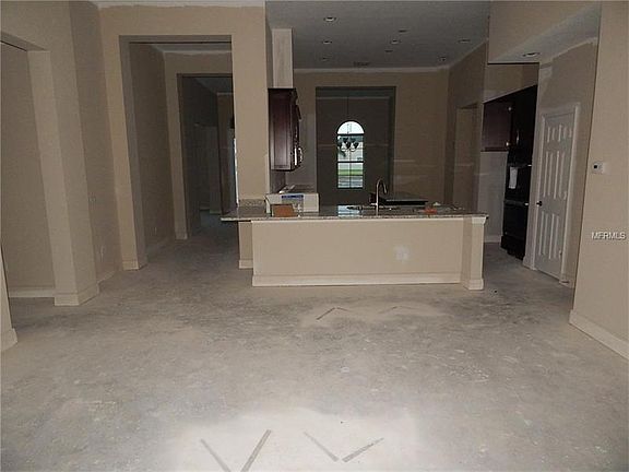 5th image of 19409 Whispering Brook Dr