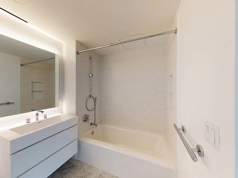 242 W 53rd St #59C — Photo 6