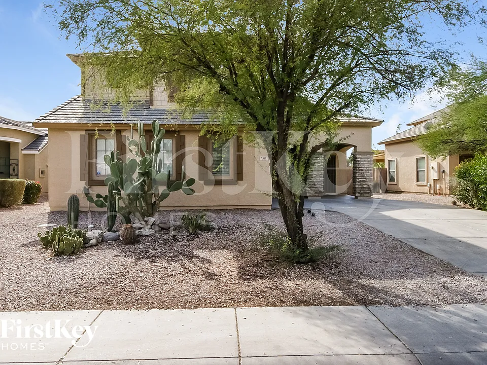 2501 W Mericrest Way