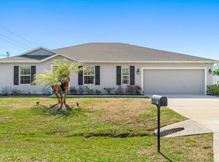 1 Frenora Ln, Palm Coast, FL 32137